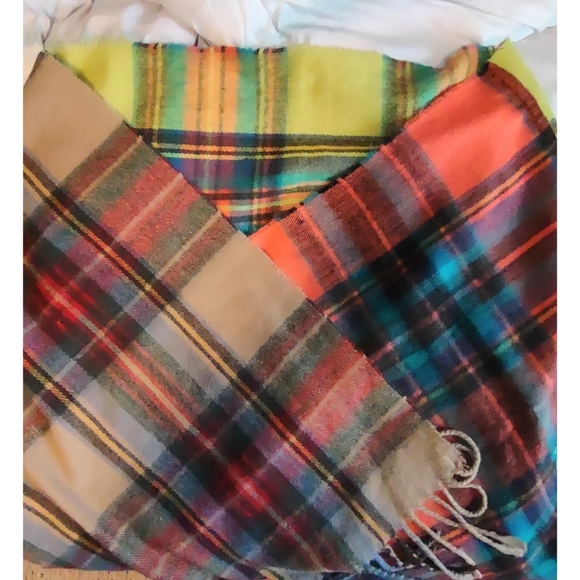 Renee's NYC mutli colored plaid wrap - Picture 3 of 6